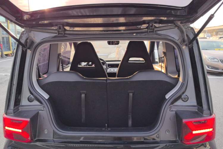 Used Wuling Hongguang MINIEV 2022 GAMEBOY 200km Play Edition with Lithium Iron Phosphate