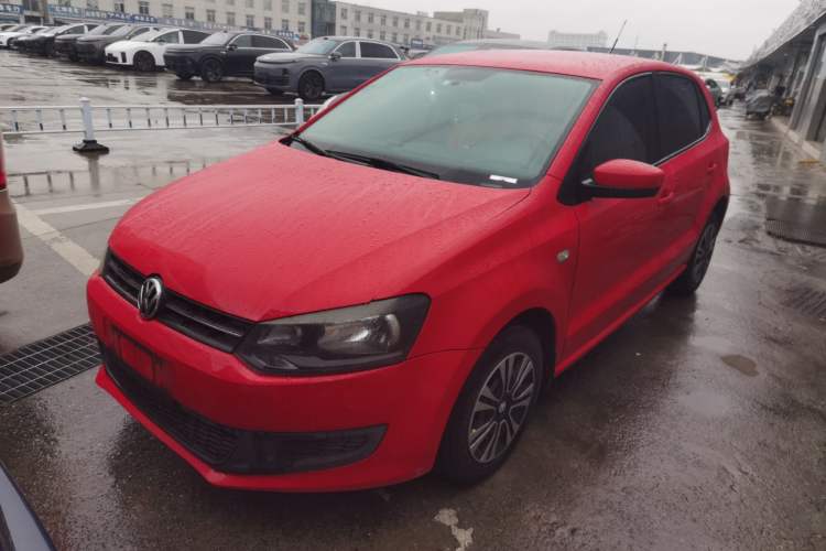 Used Volkswagen Polo 2013 1.4L Manual Fashion Edition