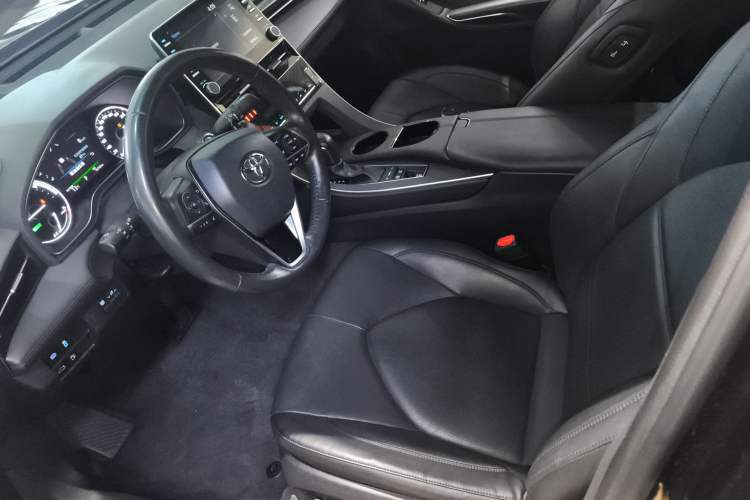 Used Toyota Avalon 2019 Dual-Engine 2.5L Luxury Edition China V Standard
