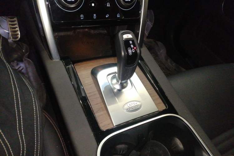 Used Land Rover Discovery Sport 2022 Revised Version 2 249 PS R-Dynamic SE Performance Tech Edition 5 Seats