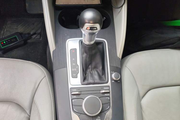 Used Audi A3 2014 Limousine 35 TFSI Automatic Comfort Model
