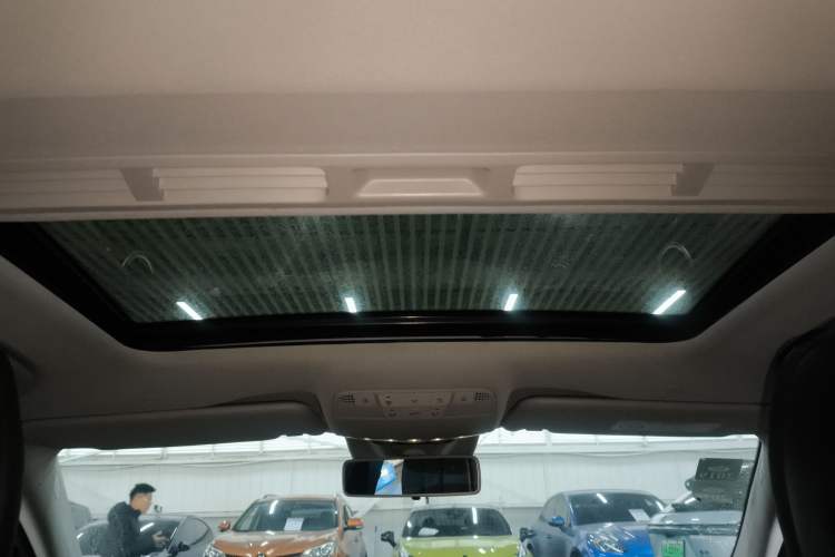 Used Mercedes-Benz E-Class 2017 E 200 L Sport 4MATIC
