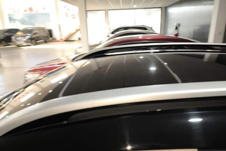 Used Kia kx1 Stonic 2021 1.4L CVT Sunroof Model
