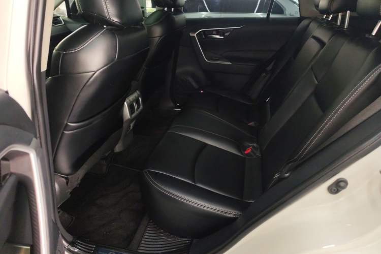 Used Toyota RAV4 2020 2.0L CVT Two-Wheel Drive Fashion Edition
