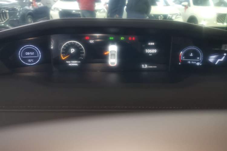 Used Changan UNI-V 2024 1.5T Prestige Edition