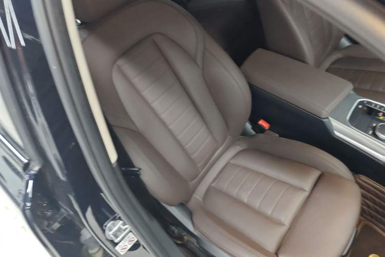 TDK.VehicleDetails.img