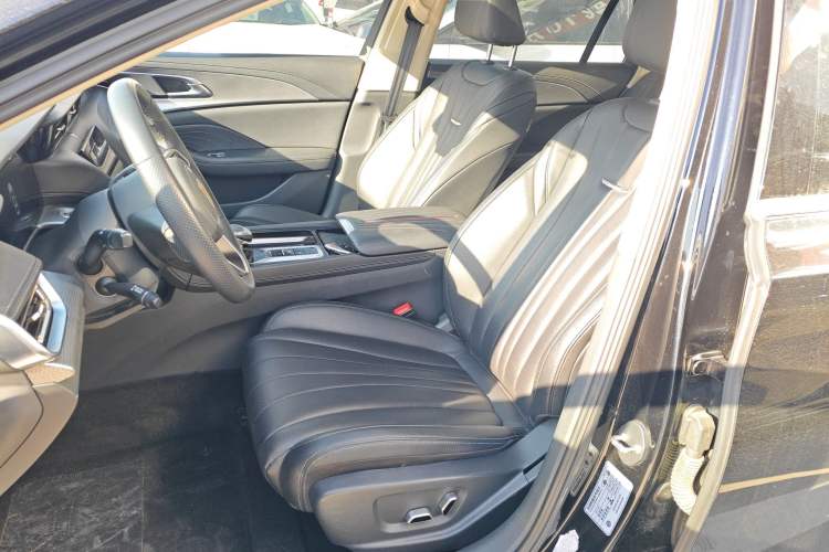 Used Hongqi H5 2023 1.5T DCT Smart Connect Flagship Edition
