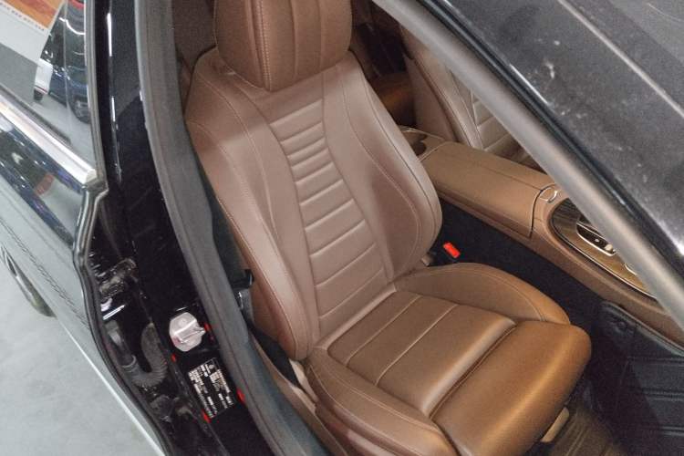 Used Mercedes-Benz E-Class 2020 Facelift E 260 L Sport Edition
