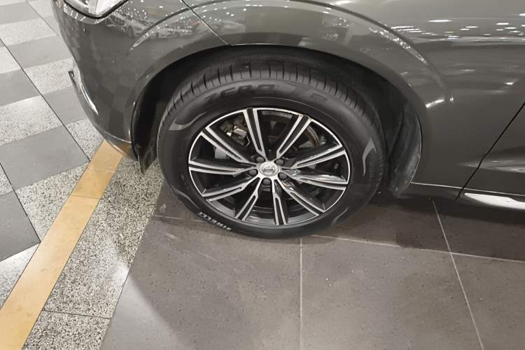 Used Volvo XC60 2019 T5 4x4 Zhiya Luxury Edition China V Standard
