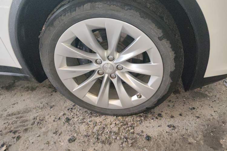 Used Tesla Model X 2019 Long-Range Version
