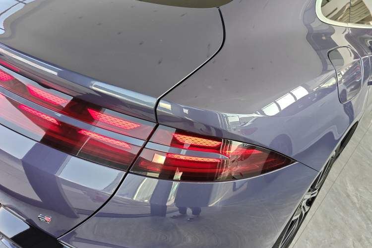 Used Denza Z9 2024 1100 km Four-Wheel Drive Max Version