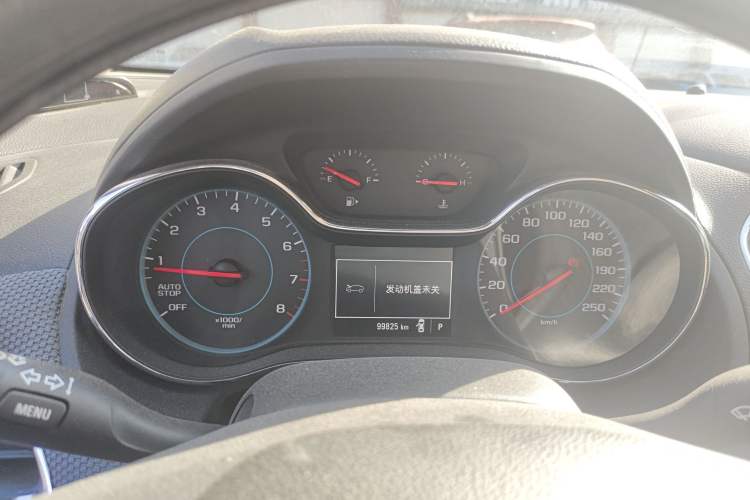 Used Chevrolet Cruze 2017 1.5L Automatic Pioneer Sunroof Edition
