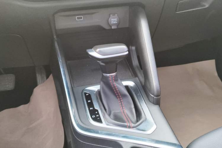 Used Geely Auto Vision X3 2021 PRO 1.5L CVT Deluxe Model
