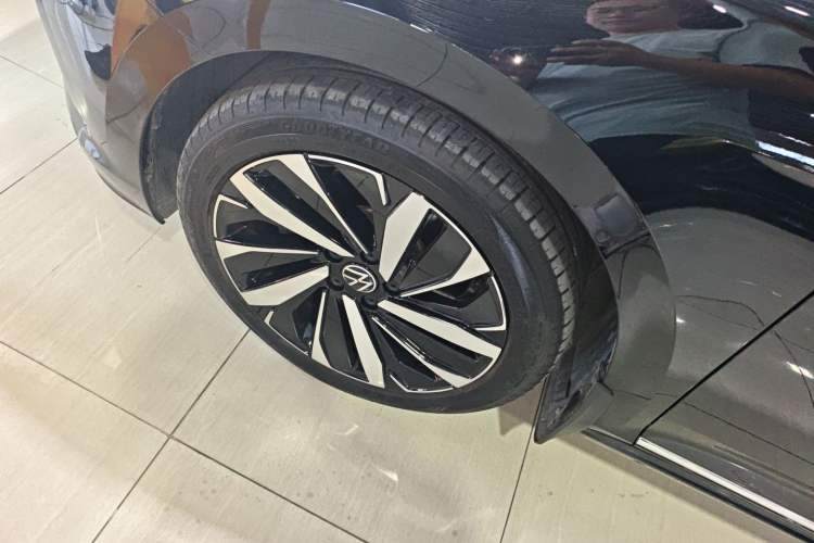 Used Volkswagen Passat 2023 Revised 330TSI Elite Edition
