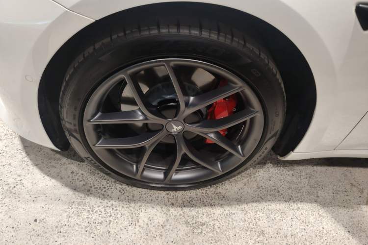 Used Tesla Model 3 2021 Revised Version II – Performance High-Performance All-Wheel-Drive Edition
