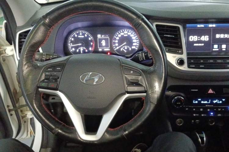 Used Hyundai Tucson 2015 1.6T Dual-Clutch Two-Wheel-Drive Smart Model
