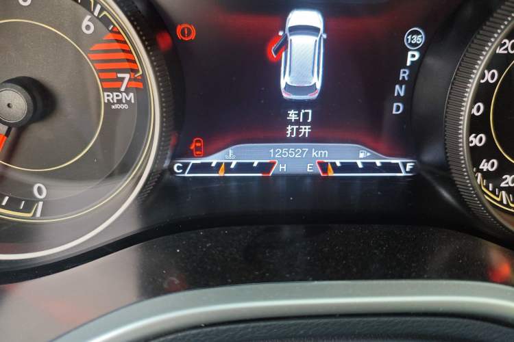 Used  Cherokee 2020 2.0L Two-Wheel Drive Classic Sports Edition