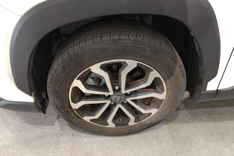 Used Toyota FRONTLANDER 2023 2.0L Smart Electric Hybrid Dual-Engine Deluxe Version
