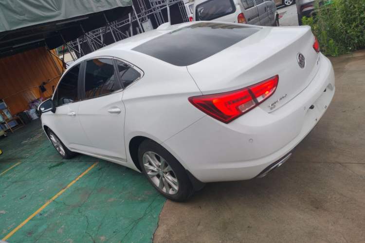 Used Buick Verano 2017 Sedan 20T Dual-Clutch Leading Model
