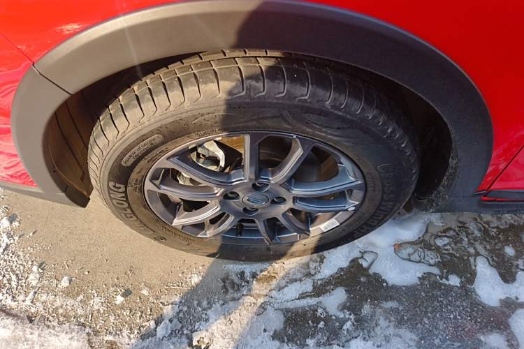 Used Geely Auto Vision X3 2021 PRO 1.5L CVT Deluxe Model
