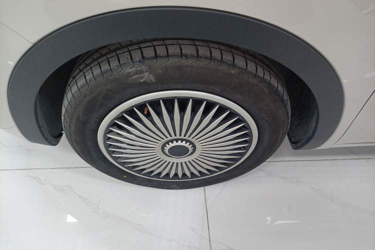 Used Wuling Bingo 2023 333 km Lingxi Connected+ Version
