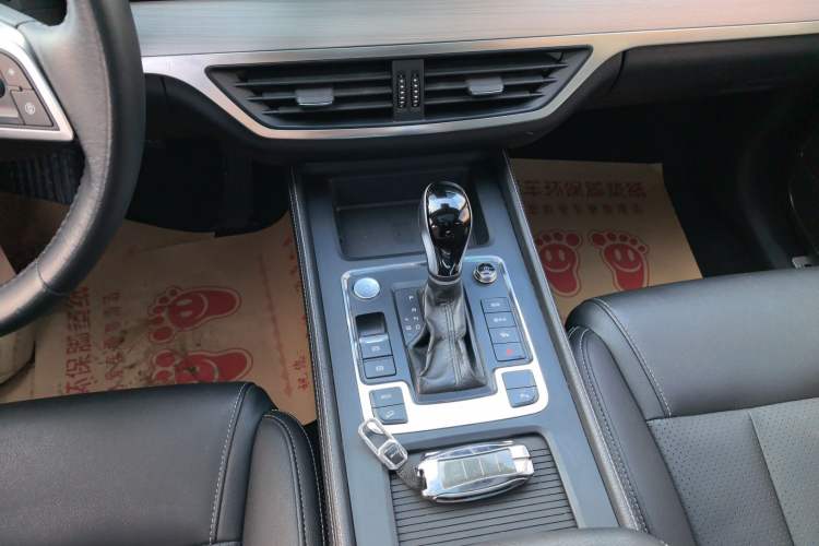 Used BYD Tang 2018 2.0T Automatic Smart Connect Prestige 7-Seater China V Standard