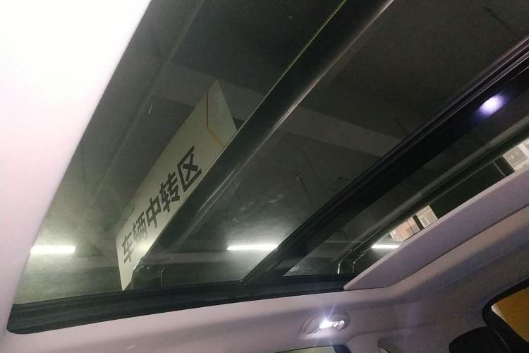 Used Cadillac XT5 2018 25T Luxury Model