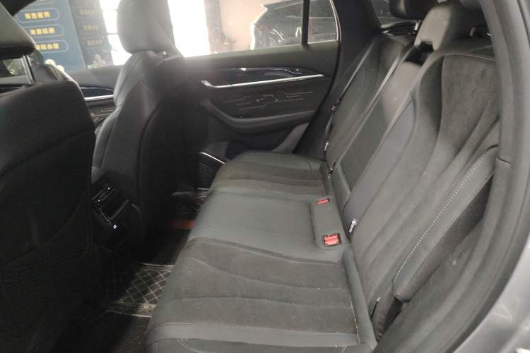 Used Geely Auto Monjaro L 2024 2.0TD High-Power Automatic Two-Wheel Drive Yunqi Version
