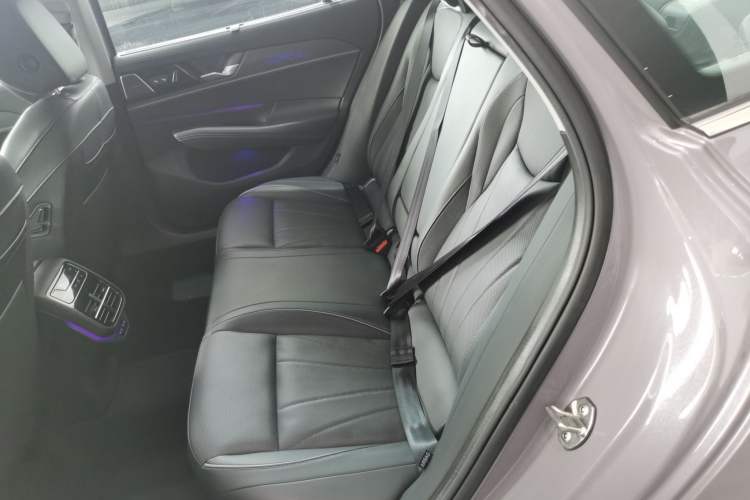 Used Volkswagen Passat 2025 Pro 380TSI Dragon Supreme Edition
