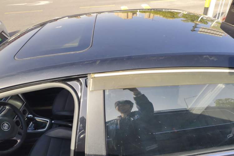 Used Volkswagen Lavida 2013 Restyled Classic 1.6L Automatic Comfort Edition
