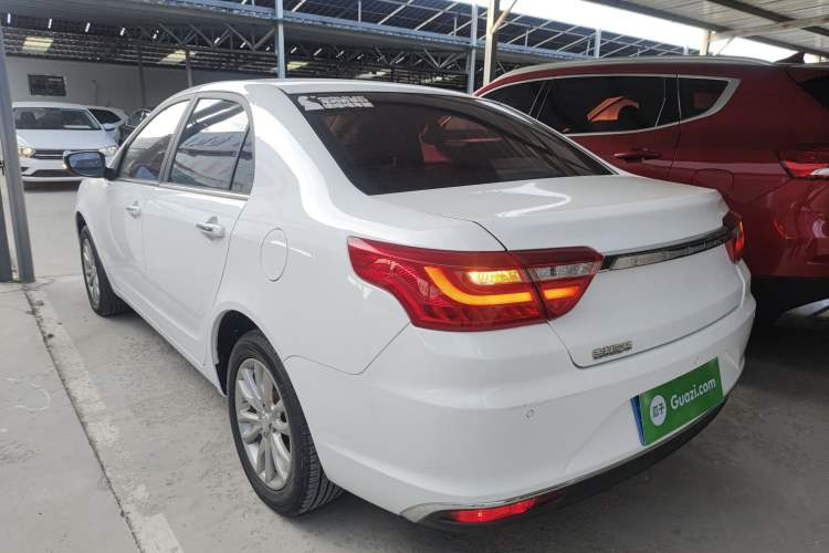 Used Geely Auto Vision 2019 Upgraded Model 1.5L Manual Luxury Version China VI Standard
