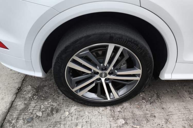 Used Audi Q5L 2020 Updated 40 TFSI Prestige Fashion Edition
