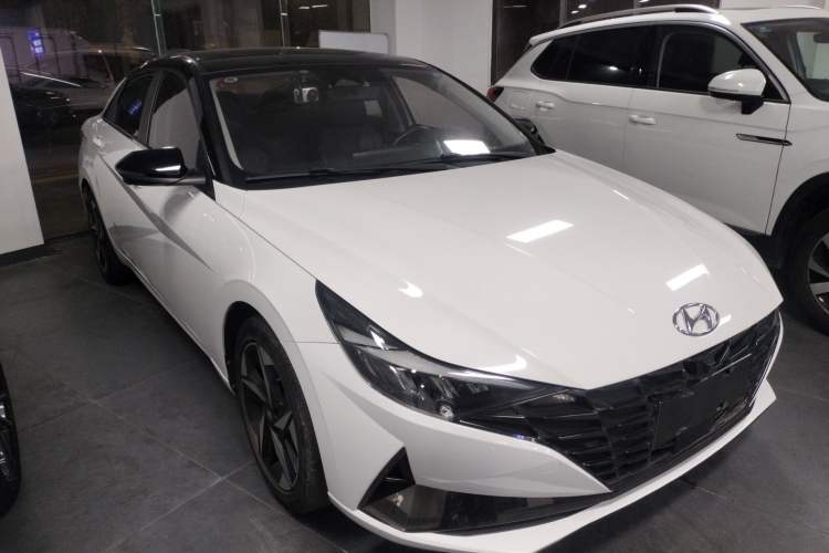 Used Hyundai Elantra 2021 1.5L CVT TOP Flagship Edition
