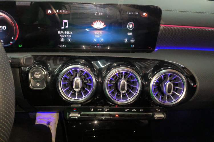 Used Mercedes-Benz A-Class 2021 A 200 L Sport Sedan Fashion Model
