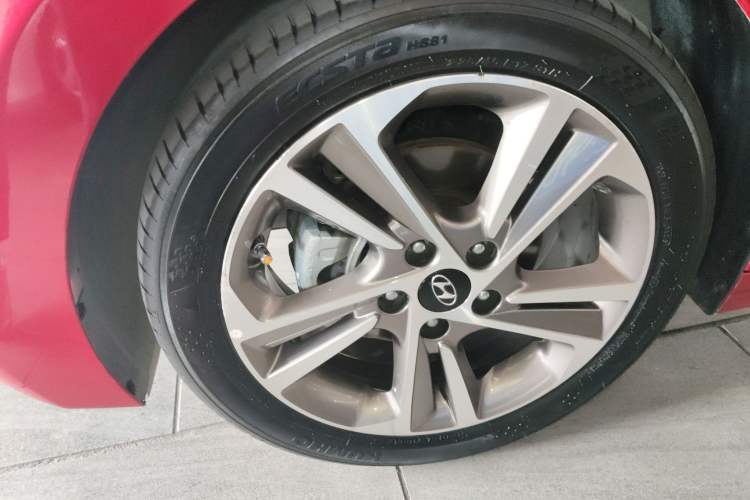 Used Hyundai Elantra (6th Generation / Lingdong) 2016 1.6L Automatic ZhiXuan – Elite Version
