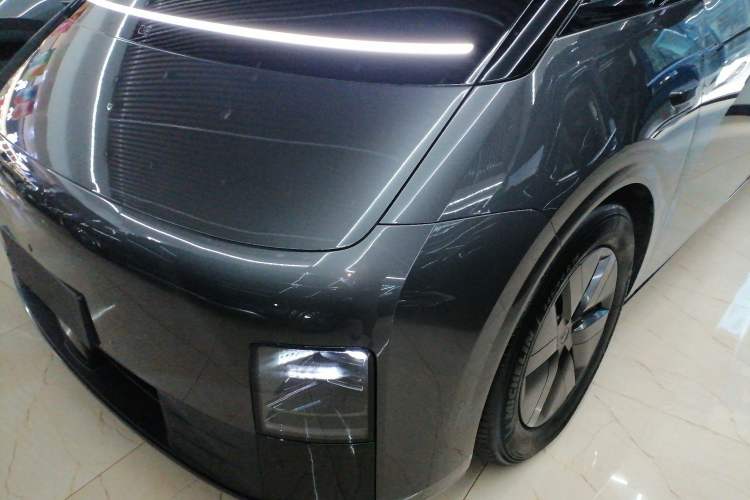 Used Li Auto MEGA 2024 Ultra Model
