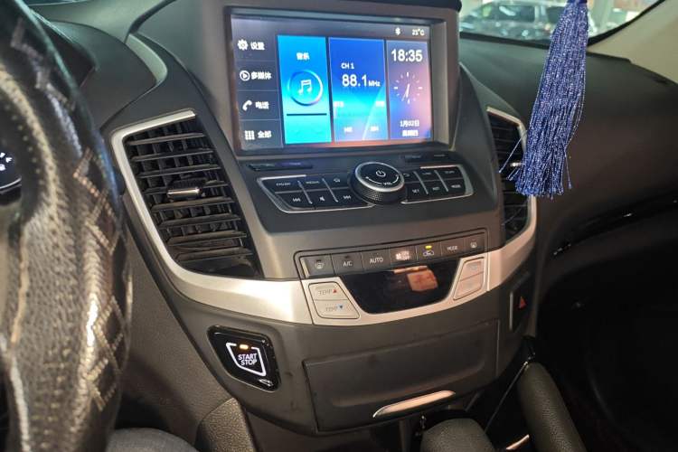 Used Dongfeng Fengdu MX5 2016 2.0L Automatic Flagship Edition
