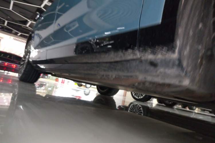 Used VOYAH FREE 2021 Four-Wheel Drive Standard Range-Extended Exclusive Luxury Package
