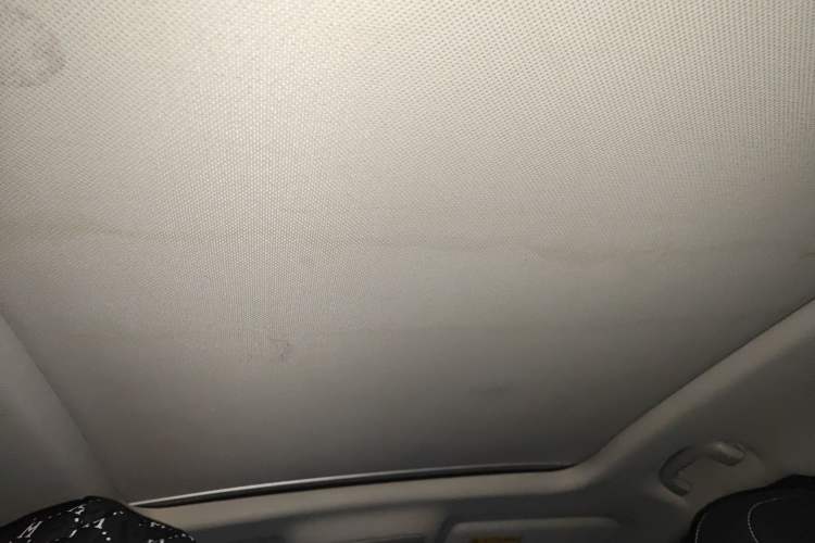 Used Roewe RX5 2016 20T Two-Wheel Drive Automatic Internet Smart Edition