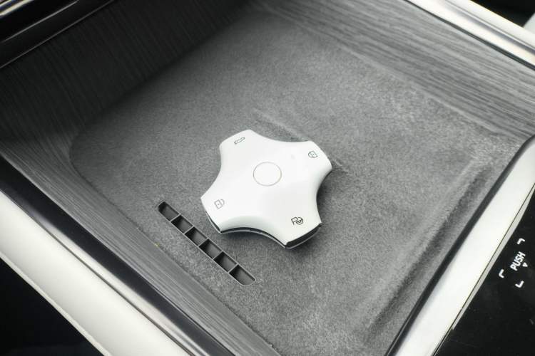 Used  eπ007 2024 Range-Extended 200 RuYi Edition
