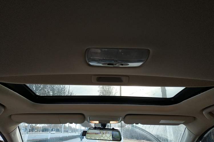 Used Honda CR-V 2015 2.0L two-wheel drive Fashion Edition