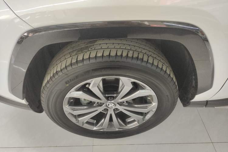 Used Toyota RAV4 2024 2.0L CVT Two-Wheel Drive Fashion Plus Edition