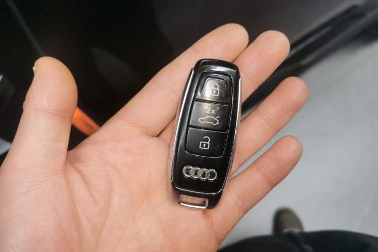 Used Audi Q7 2021 55 TFSI quattro S line Sport model