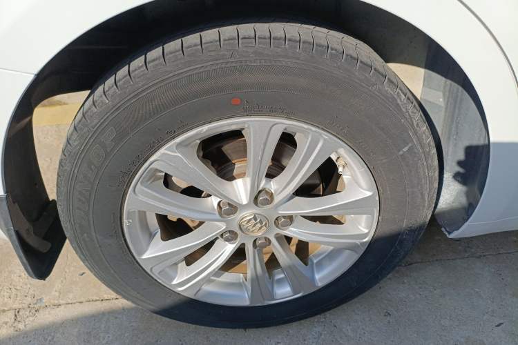 Used Buick GT 2016 15N Automatic Entry-Level Trim
