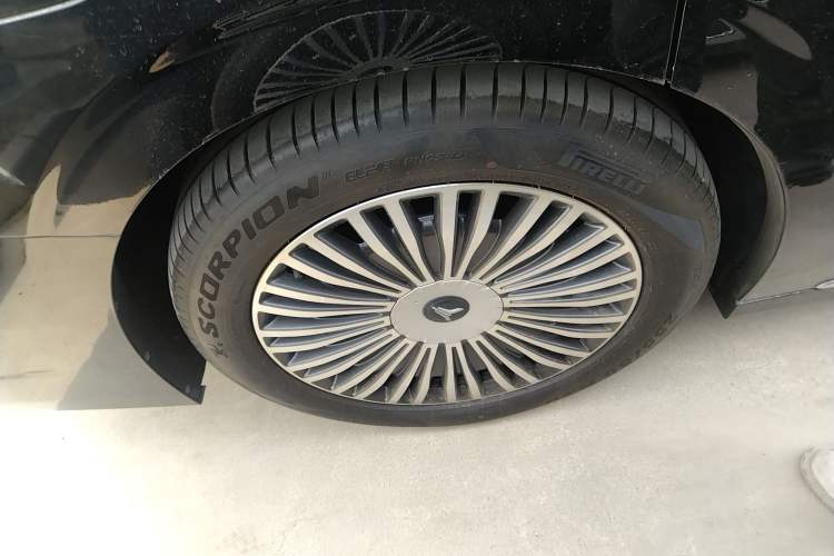 Used VOYAH Dream 2025 PHEV Four-Wheel-Drive Flagship Kunpeng Edition
