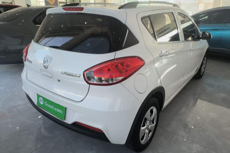 Used Baojun 310 2016 1.2L manual Comfort trim level
