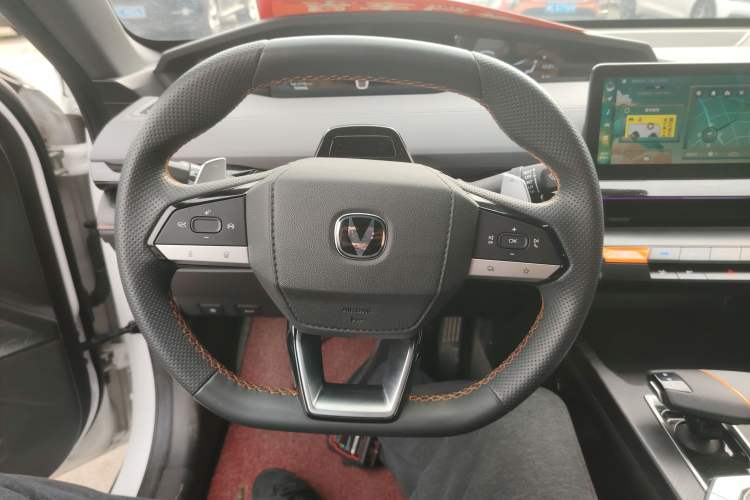 Used Changan UNI-V 2022 1.5T Prestige Version