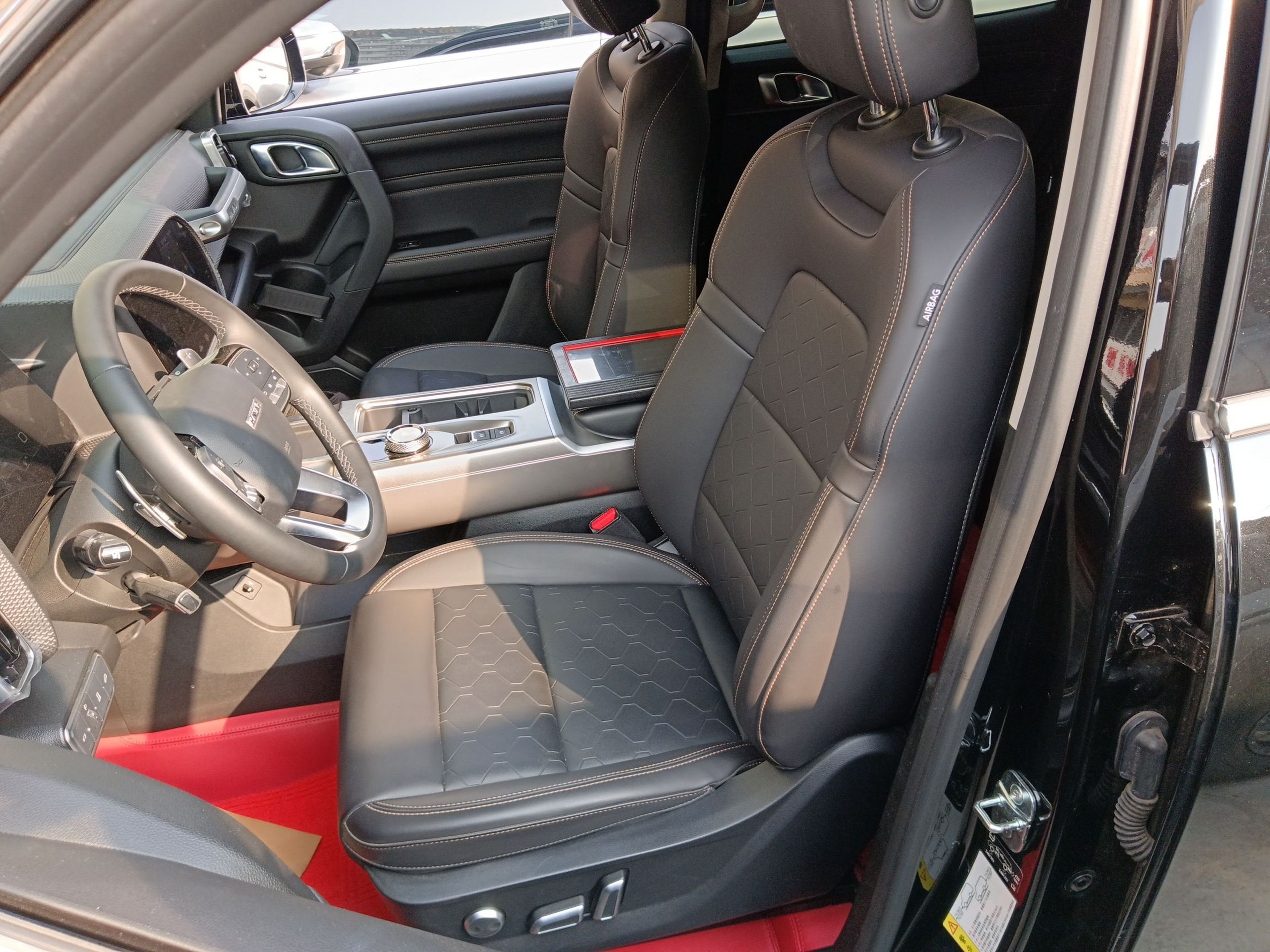 Переднее сиденье в автомобиле