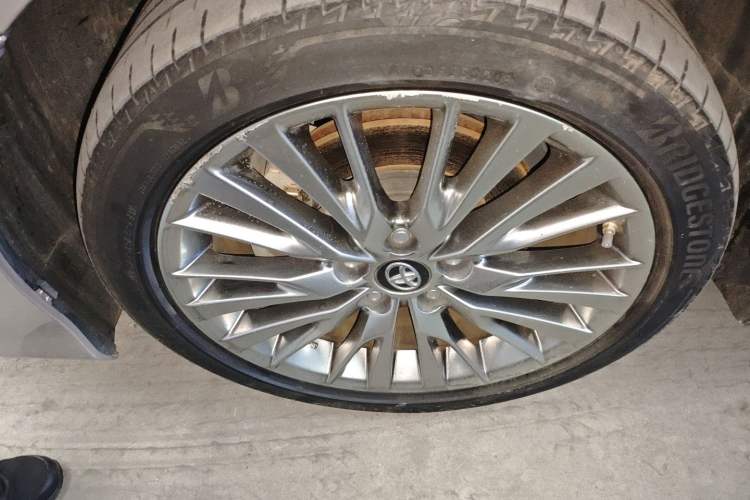 Used Toyota Camry 2019 Revised Version Dual-Engine 2.5 HG Luxury Edition
