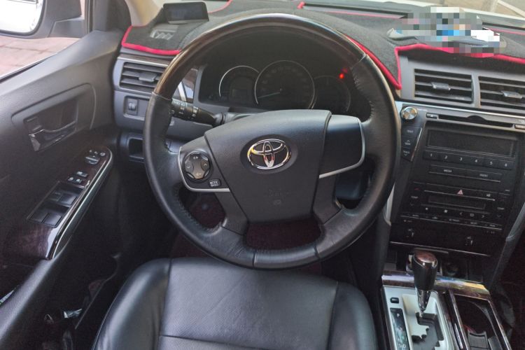 Used Toyota Camry 2015 2.0G Premier Edition
